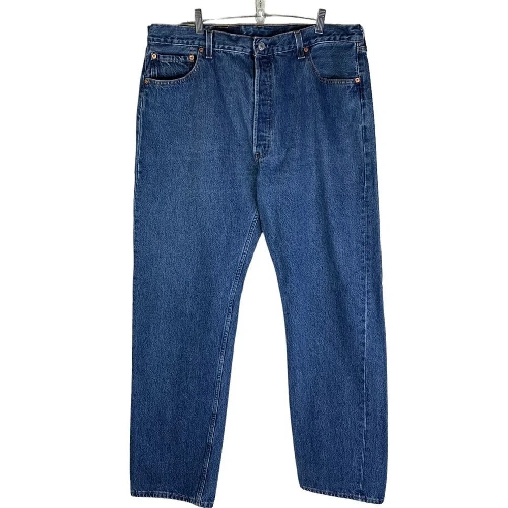 Men’s Levi’s 501 Denim Button Fly Jeans Medium Wash Size 40”X34” Great Condition